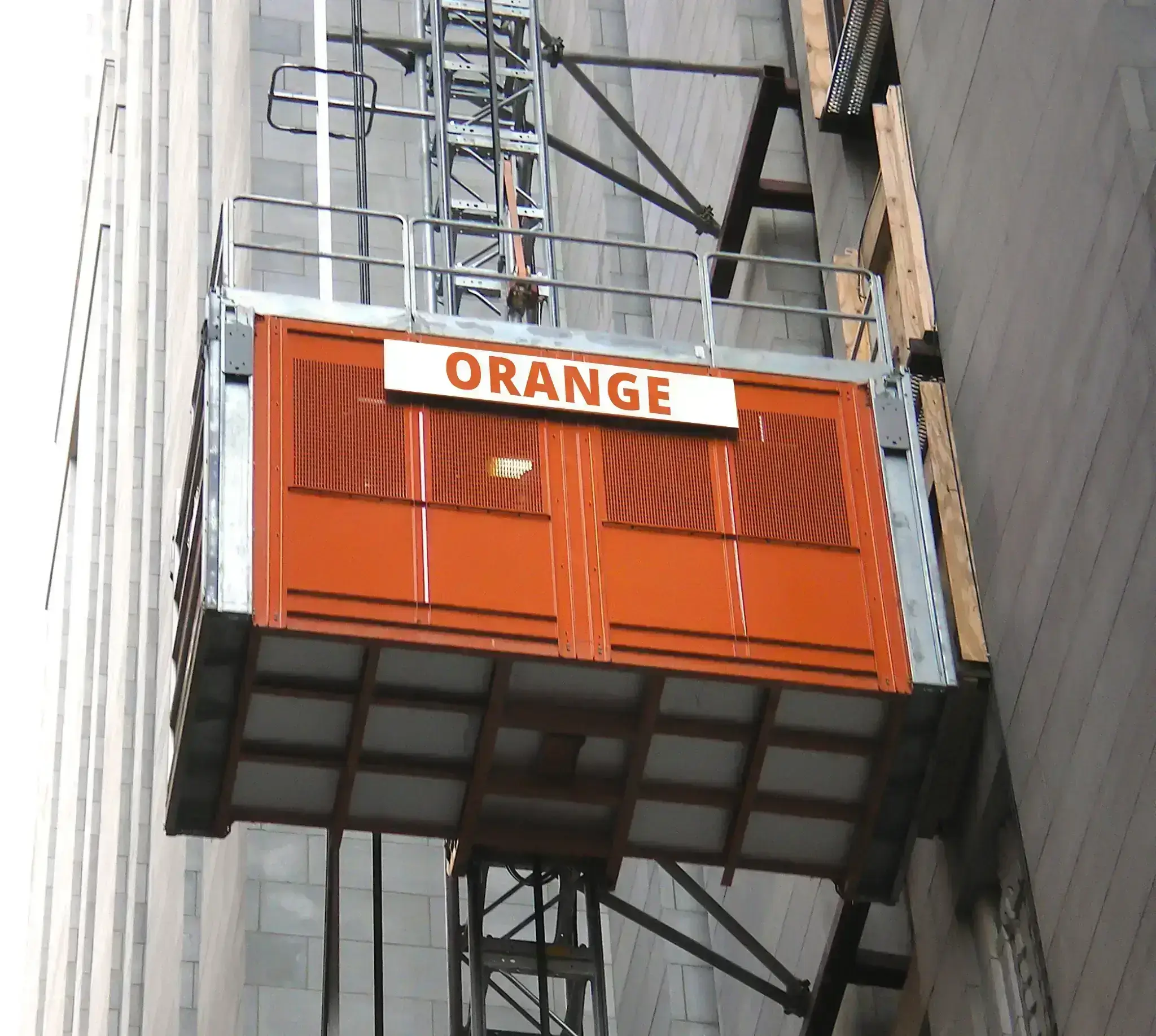 Passenger hoist installed on site